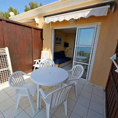5 People With Beautiful Sea View * Drammont
