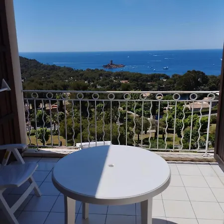5 People With Beautiful Sea View * Drammont